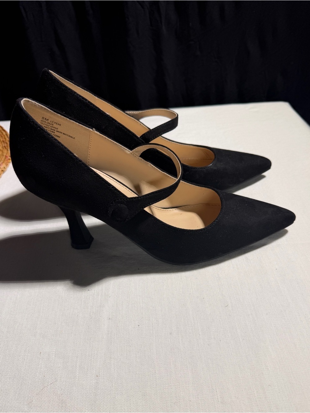 Liz Claiborne Black Suede Mary Jane Pointed Pumps